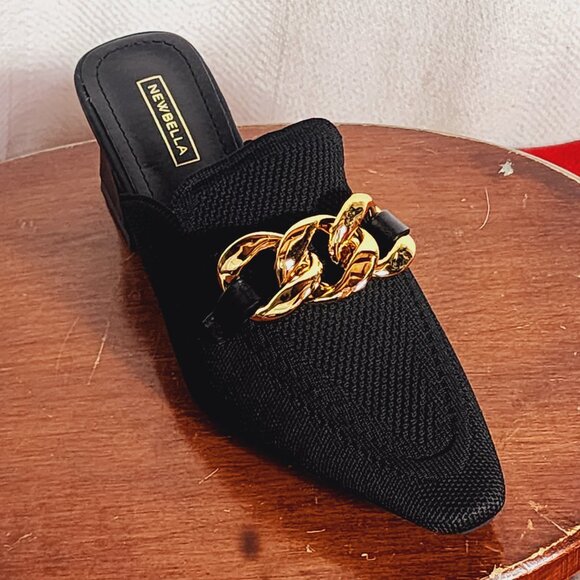 Newbella Black Mousse Fit Pointed Toe Square Heel Gold Chain Mule Sandal Sz 7.5 - Picture 1 of 16